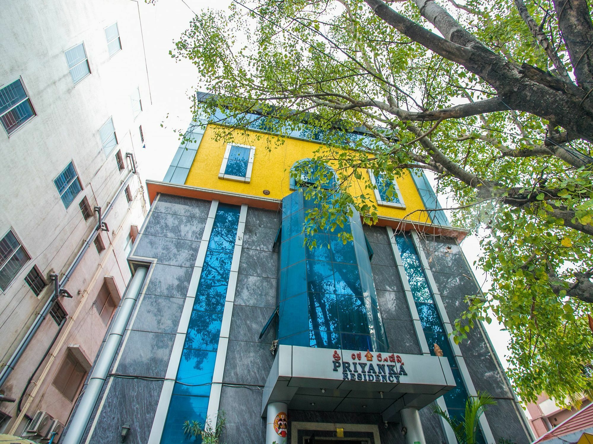Priyanka Residency Hotel Bangalore Exterior photo